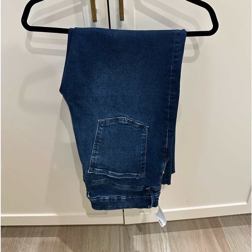Brand New Good American Fits Everybody! Size 14-18